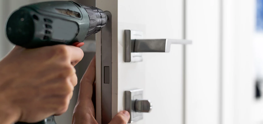 Locksmith For Lock Replacement Near Me in Perth Amboy, NJ